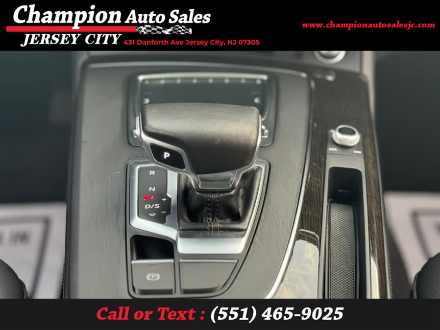 2020 Audi Q5 Premium Plus 45 TFSI quattro, available for sale in Jersey City, New Jersey | Champion Auto Sales. Jersey City, New Jersey 2020 Audi Q5 Premium Plus 45 TFSI quattro, available for sale in Jersey City, New Jersey | Champion Auto Sales. Jersey City, New Jersey