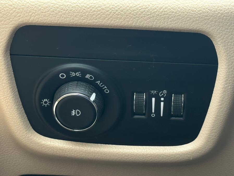 2021 Jeep Grand Cherokee L Limited 4x4, available for sale in Hillside, New Jersey | Champion Auto Hillside. Hillside, New Jersey 2021 Jeep Grand Cherokee L Limited 4x4, available for sale in Hillside, New Jersey | Champion Auto Hillside. Hillside, New Jersey