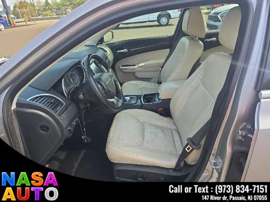 2016 Chrysler 300 4dr Sdn 300C RWD, available for sale in Passaic, New Jersey | Nasa Auto. Passaic, New Jersey 2016 Chrysler 300 4dr Sdn 300C RWD, available for sale in Passaic, New Jersey | Nasa Auto. Passaic, New Jersey
