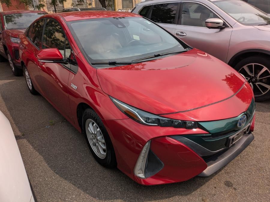 Used 2018 Toyota Prius Prime in Long Island City, New York | Luxury Of Queens. Long Island City, New York