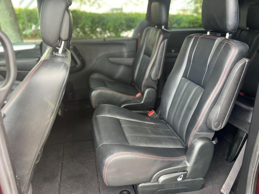 2018 Dodge Grand Caravan GT Wagon, available for sale in Hialeah, Florida | The Palm Motors LLC. Hialeah, Florida 2018 Dodge Grand Caravan GT Wagon, available for sale in Hialeah, Florida | The Palm Motors LLC. Hialeah, Florida