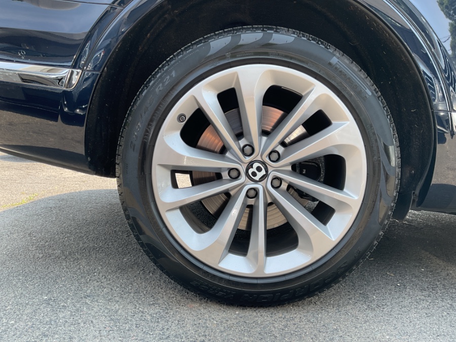 2019 Bentley Bentayga V8 AWD, available for sale in Waterbury, Connecticut | Jim Juliani Motors. Waterbury, Connecticut 2019 Bentley Bentayga V8 AWD, available for sale in Waterbury, Connecticut | Jim Juliani Motors. Waterbury, Connecticut