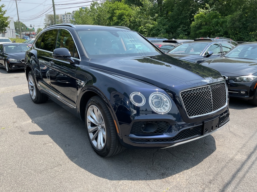 Used 2019 Bentley Bentayga in Waterbury, Connecticut | Jim Juliani Motors. Waterbury, Connecticut