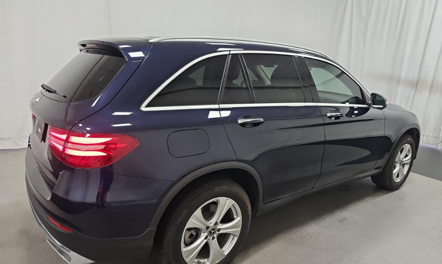 2018 Mercedes Benz GLC 300 photo 4