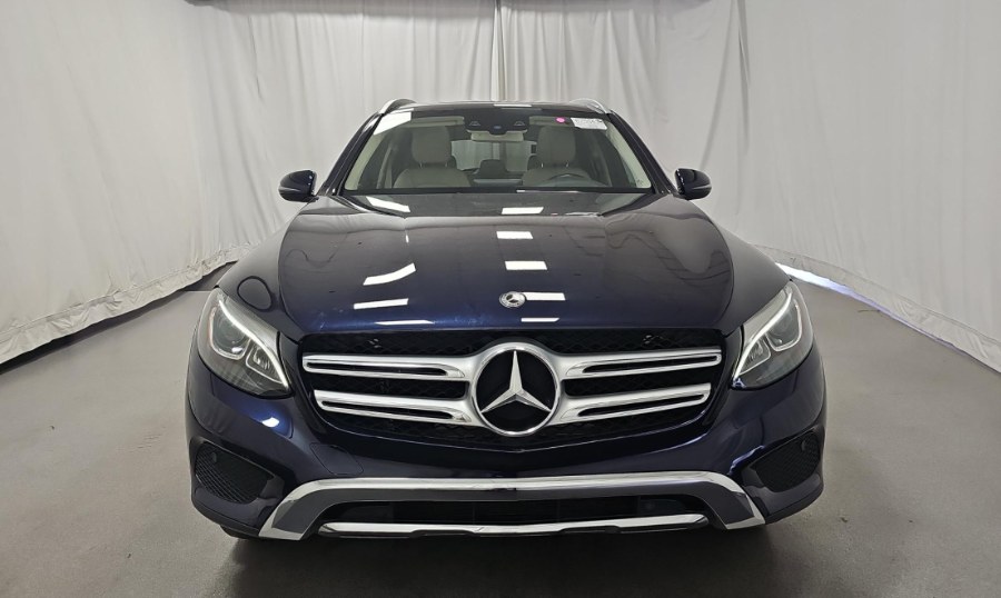 2018 Mercedes Benz GLC 300 photo 2