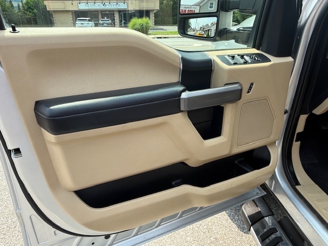 2019 Ford Super Duty F-250 SRW XLT 4WD Crew Cab 6.75'' Box, available for sale in Huntington Station, New York | Huntington Auto Mall. Huntington Station, New York 2019 Ford Super Duty F-250 SRW XLT 4WD Crew Cab 6.75'' Box, available for sale in Huntington Station, New York | Huntington Auto Mall. Huntington Station, New York
