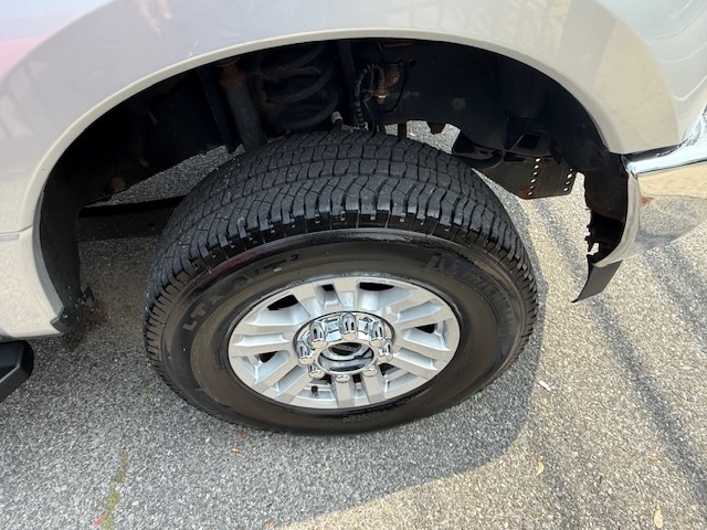 2019 Ford Super Duty F-250 SRW XLT 4WD Crew Cab 6.75'' Box, available for sale in Huntington Station, New York | Huntington Auto Mall. Huntington Station, New York 2019 Ford Super Duty F-250 SRW XLT 4WD Crew Cab 6.75'' Box, available for sale in Huntington Station, New York | Huntington Auto Mall. Huntington Station, New York
