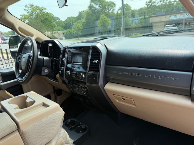 2019 Ford Super Duty F-250 SRW XLT 4WD Crew Cab 6.75'' Box, available for sale in Huntington Station, New York | Huntington Auto Mall. Huntington Station, New York 2019 Ford Super Duty F-250 SRW XLT 4WD Crew Cab 6.75'' Box, available for sale in Huntington Station, New York | Huntington Auto Mall. Huntington Station, New York