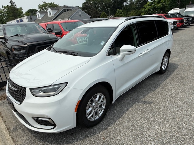 Used 2022 Chrysler Pacifica in Huntington Station, New York | Huntington Auto Mall. Huntington Station, New York