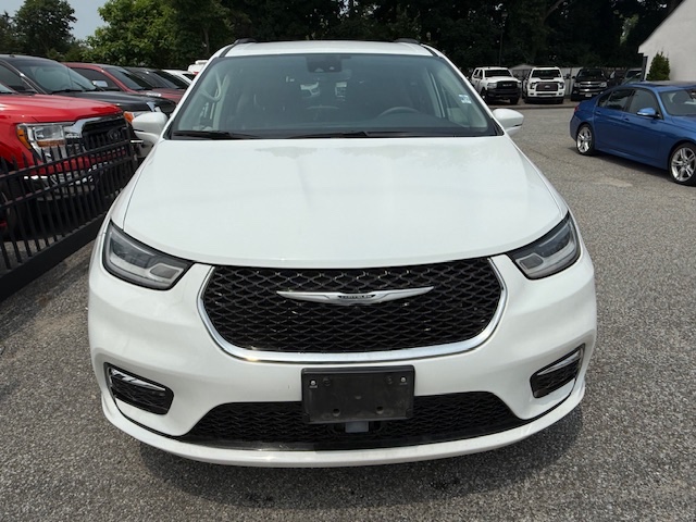 2022 Chrysler Pacifica Touring L FWD, available for sale in Huntington Station, New York | Huntington Auto Mall. Huntington Station, New York 2022 Chrysler Pacifica Touring L FWD, available for sale in Huntington Station, New York | Huntington Auto Mall. Huntington Station, New York
