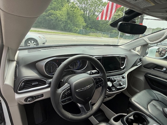 2022 Chrysler Pacifica Touring L FWD, available for sale in Huntington Station, New York | Huntington Auto Mall. Huntington Station, New York 2022 Chrysler Pacifica Touring L FWD, available for sale in Huntington Station, New York | Huntington Auto Mall. Huntington Station, New York