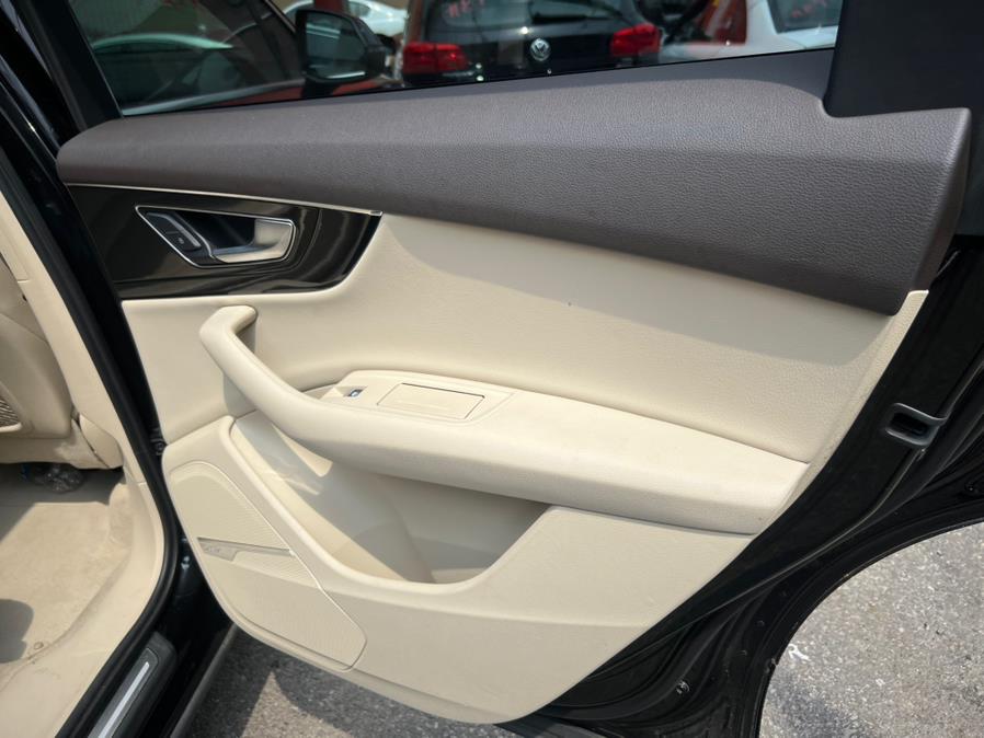 2019 Audi Q7 Premium Plus 55 TFSI quattro, available for sale in Brooklyn, New York | Atlantic Used Car Sales. Brooklyn, New York 2019 Audi Q7 Premium Plus 55 TFSI quattro, available for sale in Brooklyn, New York | Atlantic Used Car Sales. Brooklyn, New York