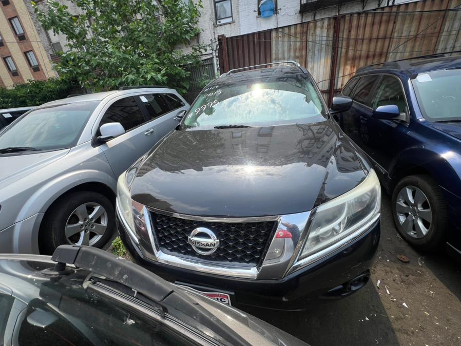 Used 2015 Nissan Pathfinder in Brooklyn, New York | Atlantic Used Car Sales. Brooklyn, New York