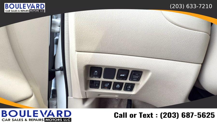 2013 Infiniti Jx JX35 Sport Utility 4D, available for sale in New Haven, Connecticut | Boulevard Motors LLC. New Haven, Connecticut 2013 Infiniti Jx JX35 Sport Utility 4D, available for sale in New Haven, Connecticut | Boulevard Motors LLC. New Haven, Connecticut