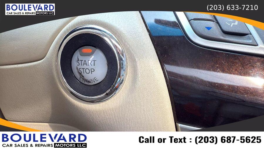 2013 Infiniti Jx JX35 Sport Utility 4D, available for sale in New Haven, Connecticut | Boulevard Motors LLC. New Haven, Connecticut 2013 Infiniti Jx JX35 Sport Utility 4D, available for sale in New Haven, Connecticut | Boulevard Motors LLC. New Haven, Connecticut