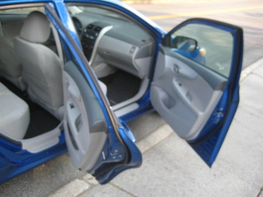 2010 Toyota Corolla LE 4dr Sedan 4A, available for sale in Massapequa, New York | Rite Choice Auto Inc.. Massapequa, New York 2010 Toyota Corolla LE 4dr Sedan 4A, available for sale in Massapequa, New York | Rite Choice Auto Inc.. Massapequa, New York