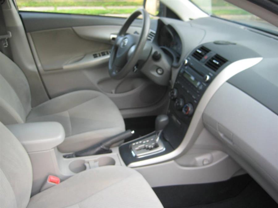 2010 Toyota Corolla LE 4dr Sedan 4A, available for sale in Massapequa, New York | Rite Choice Auto Inc.. Massapequa, New York 2010 Toyota Corolla LE 4dr Sedan 4A, available for sale in Massapequa, New York | Rite Choice Auto Inc.. Massapequa, New York