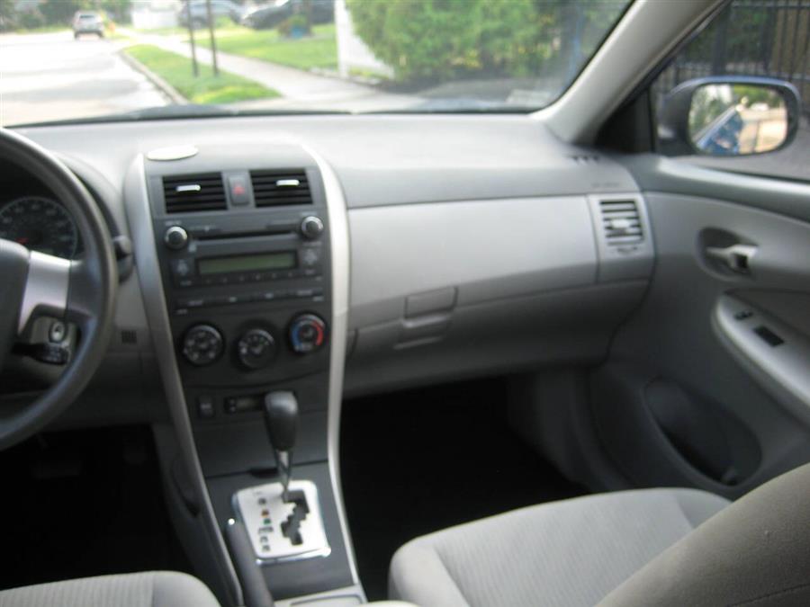 2010 Toyota Corolla LE 4dr Sedan 4A, available for sale in Massapequa, New York | Rite Choice Auto Inc.. Massapequa, New York 2010 Toyota Corolla LE 4dr Sedan 4A, available for sale in Massapequa, New York | Rite Choice Auto Inc.. Massapequa, New York