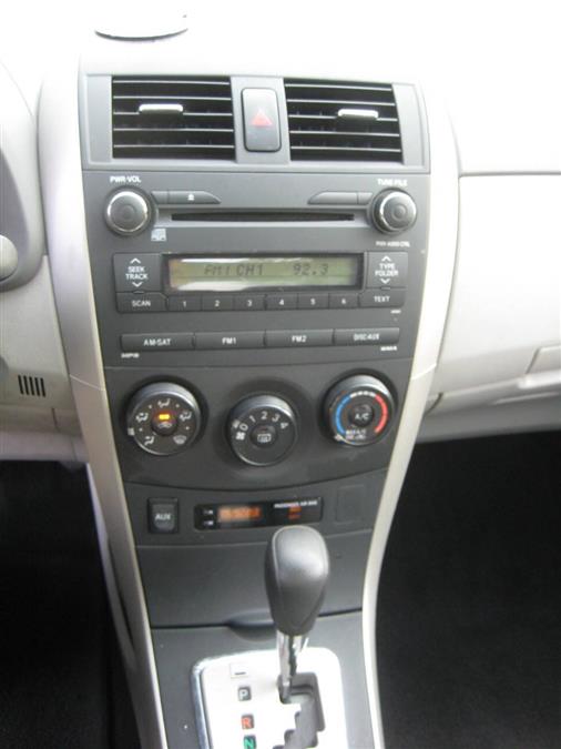 2010 Toyota Corolla LE 4dr Sedan 4A, available for sale in Massapequa, New York | Rite Choice Auto Inc.. Massapequa, New York 2010 Toyota Corolla LE 4dr Sedan 4A, available for sale in Massapequa, New York | Rite Choice Auto Inc.. Massapequa, New York