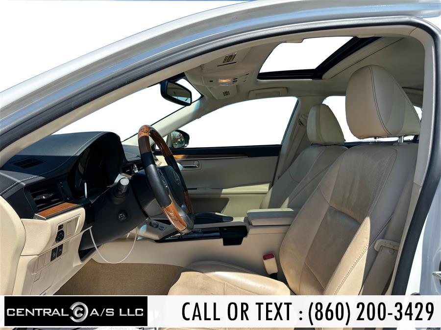 2013 Lexus ES 300h 4dr Sdn Hybrid, available for sale in East Windsor, Connecticut | Central A/S LLC. East Windsor, Connecticut 2013 Lexus ES 300h 4dr Sdn Hybrid, available for sale in East Windsor, Connecticut | Central A/S LLC. East Windsor, Connecticut