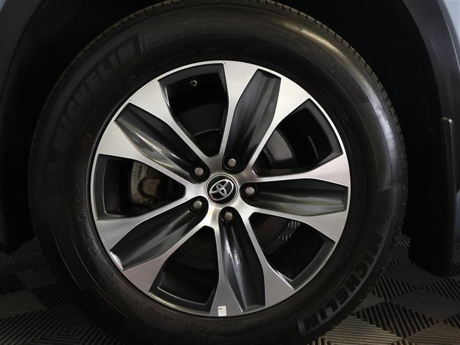 2022 Toyota Highlander XLE, available for sale in Paterson, New Jersey | Fast Track Motors. Paterson, New Jersey 2022 Toyota Highlander XLE, available for sale in Paterson, New Jersey | Fast Track Motors. Paterson, New Jersey