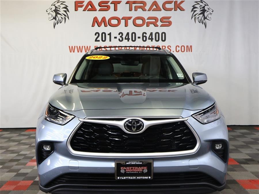 2022 Toyota Highlander XLE, available for sale in Paterson, New Jersey | Fast Track Motors. Paterson, New Jersey 2022 Toyota Highlander XLE, available for sale in Paterson, New Jersey | Fast Track Motors. Paterson, New Jersey
