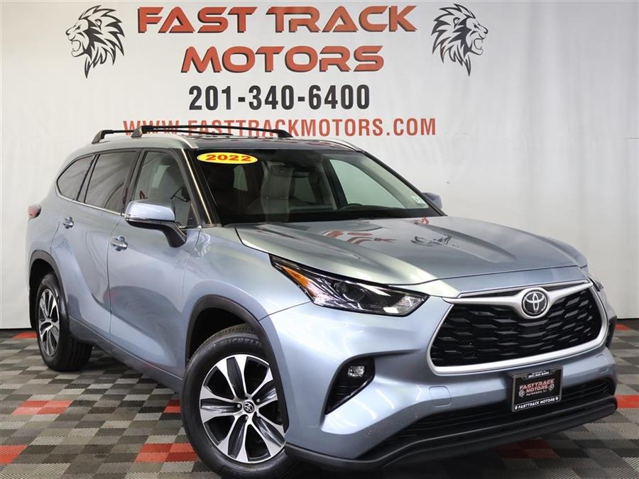 2022 Toyota Highlander XLE, available for sale in Paterson, New Jersey | Fast Track Motors. Paterson, New Jersey 2022 Toyota Highlander XLE, available for sale in Paterson, New Jersey | Fast Track Motors. Paterson, New Jersey