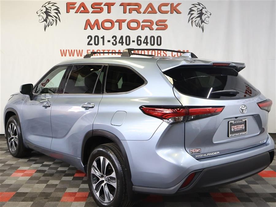 2022 Toyota Highlander XLE, available for sale in Paterson, New Jersey | Fast Track Motors. Paterson, New Jersey 2022 Toyota Highlander XLE, available for sale in Paterson, New Jersey | Fast Track Motors. Paterson, New Jersey