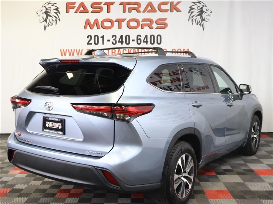 2022 Toyota Highlander XLE, available for sale in Paterson, New Jersey | Fast Track Motors. Paterson, New Jersey 2022 Toyota Highlander XLE, available for sale in Paterson, New Jersey | Fast Track Motors. Paterson, New Jersey