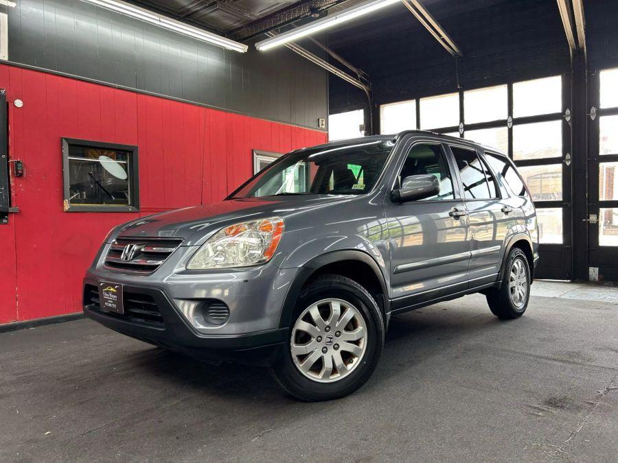 2006 Honda Cr-v SE Sport Utility 4D, available for sale in Garfield, New Jersey | Urban Motors Collection. Garfield, New Jersey 2006 Honda Cr-v SE Sport Utility 4D, available for sale in Garfield, New Jersey | Urban Motors Collection. Garfield, New Jersey