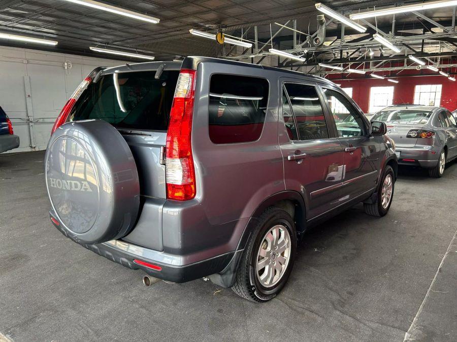 2006 Honda Cr-v SE Sport Utility 4D, available for sale in Garfield, New Jersey | Urban Motors Collection. Garfield, New Jersey 2006 Honda Cr-v SE Sport Utility 4D, available for sale in Garfield, New Jersey | Urban Motors Collection. Garfield, New Jersey