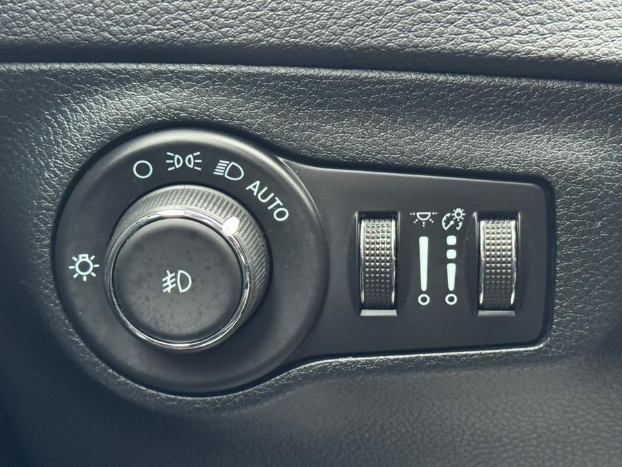 2021 Jeep Compass Latitude 4x4, available for sale in Newark, New Jersey | Champion Auto Sales. Newark, New Jersey 2021 Jeep Compass Latitude 4x4, available for sale in Newark, New Jersey | Champion Auto Sales. Newark, New Jersey