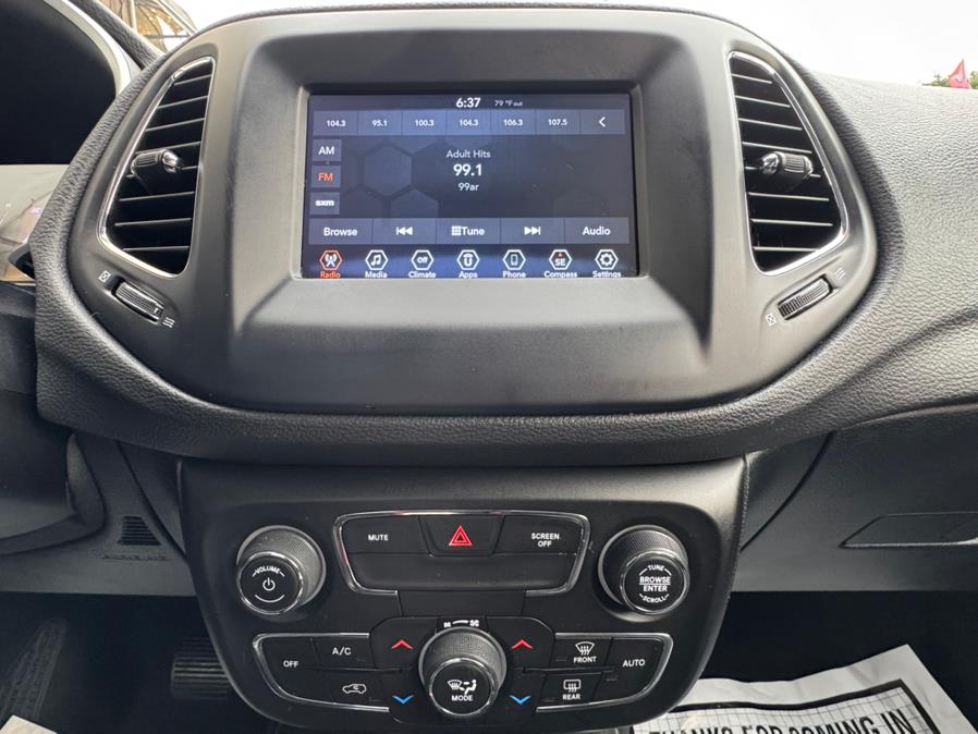 2021 Jeep Compass Latitude 4x4, available for sale in Newark, New Jersey | Champion Auto Sales. Newark, New Jersey 2021 Jeep Compass Latitude 4x4, available for sale in Newark, New Jersey | Champion Auto Sales. Newark, New Jersey