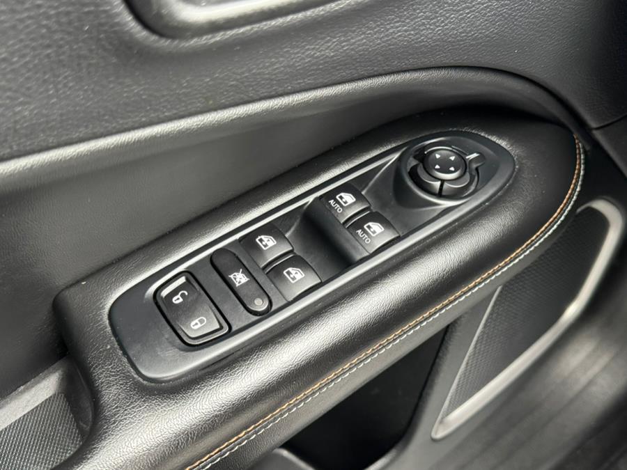 2021 Jeep Compass Latitude 4x4, available for sale in Newark, New Jersey | Champion Auto Sales. Newark, New Jersey 2021 Jeep Compass Latitude 4x4, available for sale in Newark, New Jersey | Champion Auto Sales. Newark, New Jersey