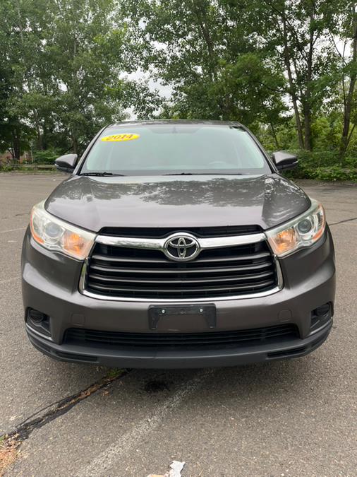 2014 Toyota Highlander AWD 4dr V6 LE (Natl), available for sale in New Britain, Connecticut | Supreme Automotive. New Britain, Connecticut 2014 Toyota Highlander AWD 4dr V6 LE (Natl), available for sale in New Britain, Connecticut | Supreme Automotive. New Britain, Connecticut