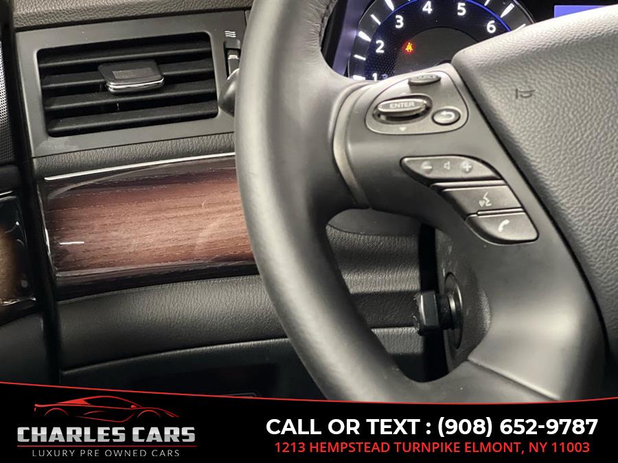 2015 Infiniti Q70l 5.6 Deluxe Touring Pkg, available for sale in Elmont, New York | Charles Cars. Elmont, New York 2015 Infiniti Q70l 5.6 Deluxe Touring Pkg, available for sale in Elmont, New York | Charles Cars. Elmont, New York