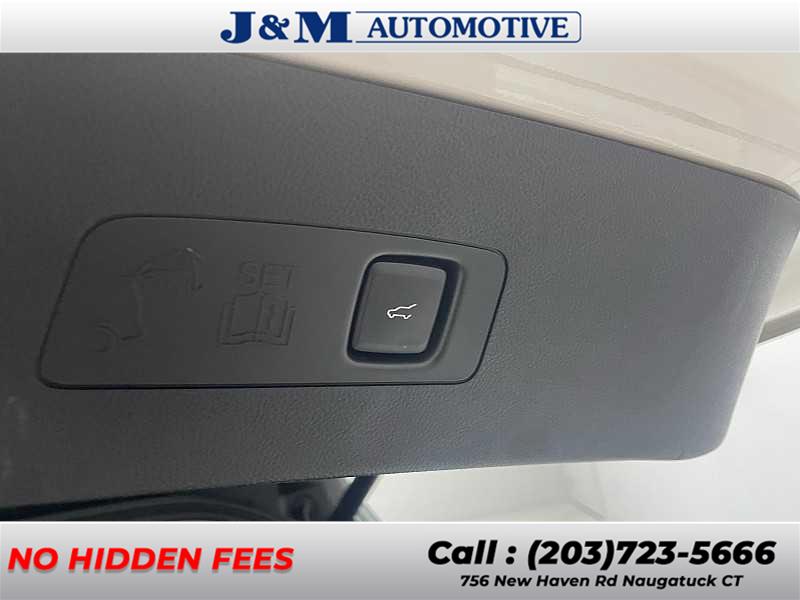 2021 Lincoln Corsair Standard, available for sale in Naugatuck, Connecticut | J&M Automotive Sls&Svc LLC. Naugatuck, Connecticut 2021 Lincoln Corsair Standard, available for sale in Naugatuck, Connecticut | J&M Automotive Sls&Svc LLC. Naugatuck, Connecticut