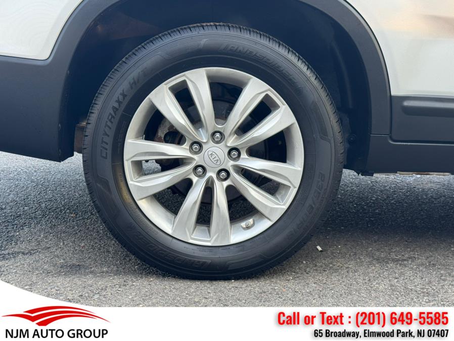 2011 Kia Sorento AWD 4dr V6 LX, available for sale in Elmwood Park, New Jersey | NJM Auto Group. Elmwood Park, New Jersey 2011 Kia Sorento AWD 4dr V6 LX, available for sale in Elmwood Park, New Jersey | NJM Auto Group. Elmwood Park, New Jersey