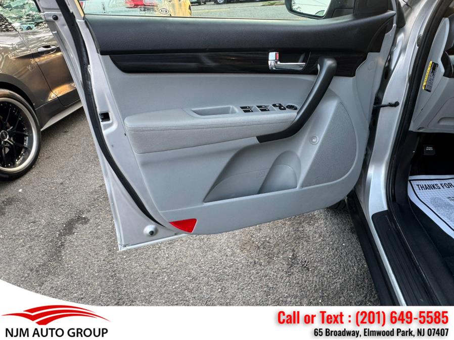 2011 Kia Sorento AWD 4dr V6 LX, available for sale in Elmwood Park, New Jersey | NJM Auto Group. Elmwood Park, New Jersey 2011 Kia Sorento AWD 4dr V6 LX, available for sale in Elmwood Park, New Jersey | NJM Auto Group. Elmwood Park, New Jersey