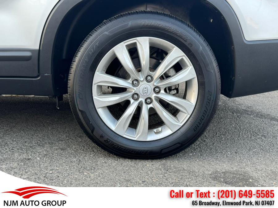 2011 Kia Sorento AWD 4dr V6 LX, available for sale in Elmwood Park, New Jersey | NJM Auto Group. Elmwood Park, New Jersey 2011 Kia Sorento AWD 4dr V6 LX, available for sale in Elmwood Park, New Jersey | NJM Auto Group. Elmwood Park, New Jersey