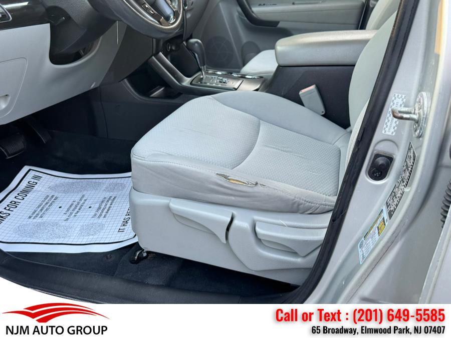 2011 Kia Sorento AWD 4dr V6 LX, available for sale in Elmwood Park, New Jersey | NJM Auto Group. Elmwood Park, New Jersey 2011 Kia Sorento AWD 4dr V6 LX, available for sale in Elmwood Park, New Jersey | NJM Auto Group. Elmwood Park, New Jersey