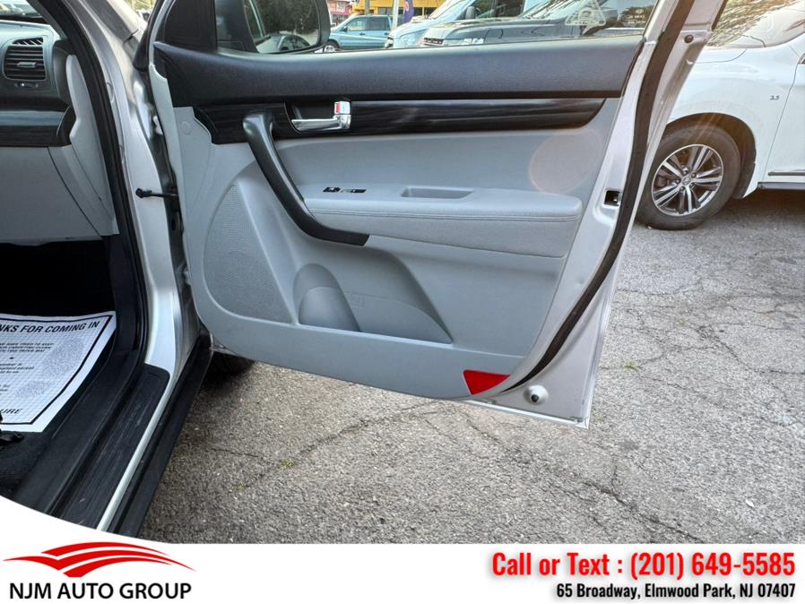2011 Kia Sorento AWD 4dr V6 LX, available for sale in Elmwood Park, New Jersey | NJM Auto Group. Elmwood Park, New Jersey 2011 Kia Sorento AWD 4dr V6 LX, available for sale in Elmwood Park, New Jersey | NJM Auto Group. Elmwood Park, New Jersey