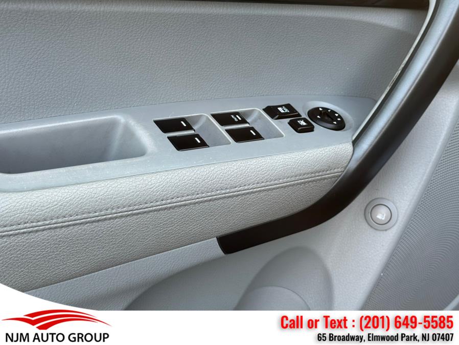 2011 Kia Sorento AWD 4dr V6 LX, available for sale in Elmwood Park, New Jersey | NJM Auto Group. Elmwood Park, New Jersey 2011 Kia Sorento AWD 4dr V6 LX, available for sale in Elmwood Park, New Jersey | NJM Auto Group. Elmwood Park, New Jersey
