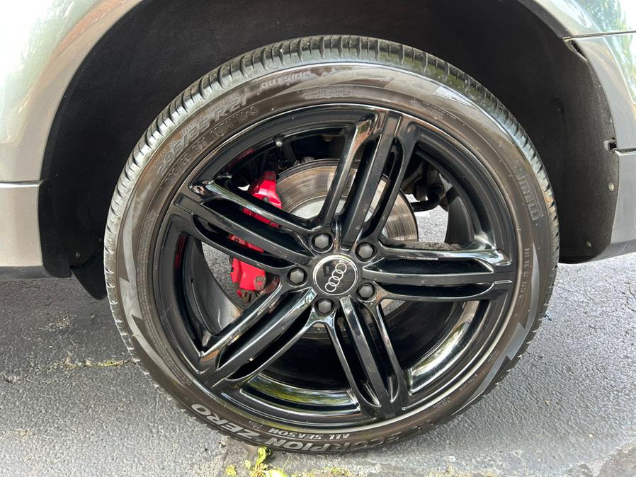 2015 Audi Q7 quattro 4dr 3.0T S line Prestige, available for sale in Bloomfield, Connecticut | AXA Car Sales and Repair LLC. Bloomfield, Connecticut 2015 Audi Q7 quattro 4dr 3.0T S line Prestige, available for sale in Bloomfield, Connecticut | AXA Car Sales and Repair LLC. Bloomfield, Connecticut