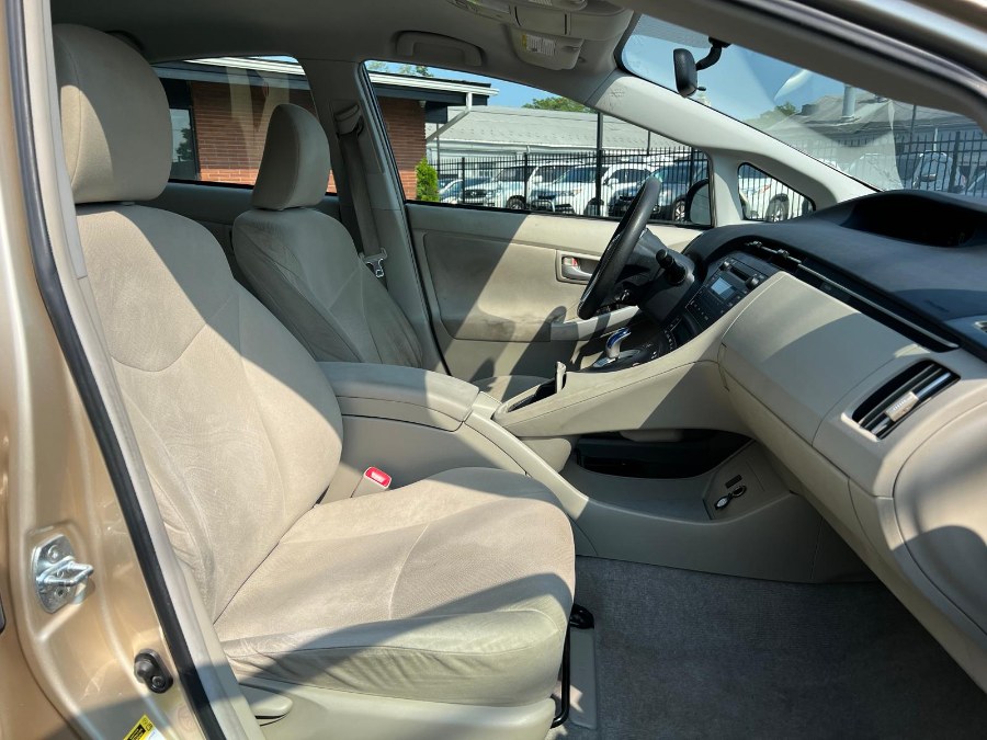 2010 Toyota Prius 5dr HB III (Natl), available for sale in Lindenhurst, New York | Cargenic Automotive. Lindenhurst, New York 2010 Toyota Prius 5dr HB III (Natl), available for sale in Lindenhurst, New York | Cargenic Automotive. Lindenhurst, New York