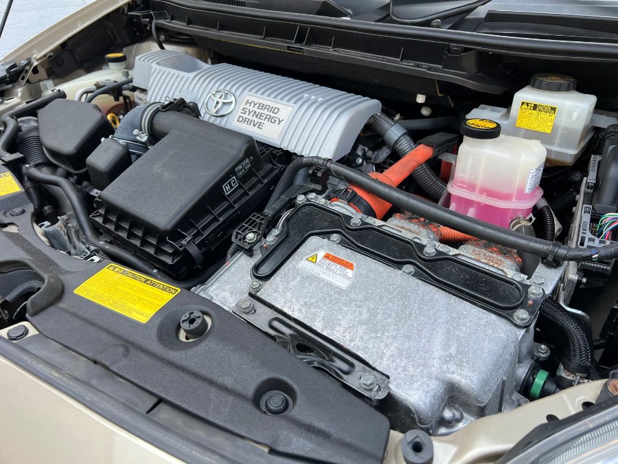 2010 Toyota Prius 5dr HB III (Natl), available for sale in Lindenhurst, New York | Cargenic Automotive. Lindenhurst, New York 2010 Toyota Prius 5dr HB III (Natl), available for sale in Lindenhurst, New York | Cargenic Automotive. Lindenhurst, New York