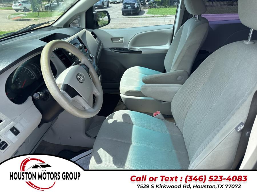 2012 Toyota Sienna 5dr 8-Pass Van I4 LE FWD (Natl), available for sale in Houston, Texas | Houston Motors Group LLC. Houston, Texas 2012 Toyota Sienna 5dr 8-Pass Van I4 LE FWD (Natl), available for sale in Houston, Texas | Houston Motors Group LLC. Houston, Texas