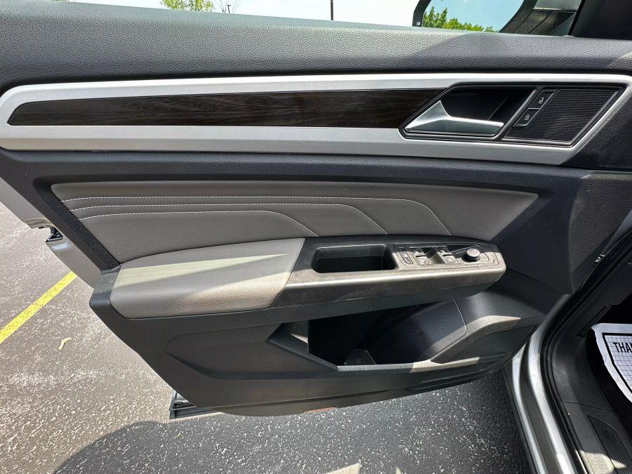 2023 Volkswagen Atlas SE 4MOTION Sport Utility 4D, available for sale in Rochester, New York | 5 Star Motor Group. Rochester, New York 2023 Volkswagen Atlas SE 4MOTION Sport Utility 4D, available for sale in Rochester, New York | 5 Star Motor Group. Rochester, New York