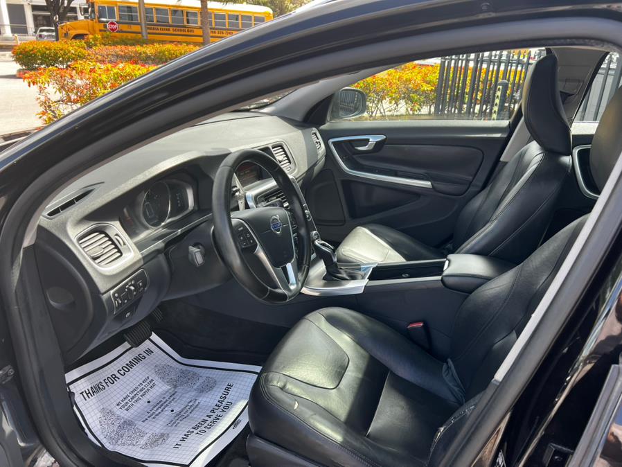 2016 Volvo V60 4dr Wgn T5 Drive-E Premier FWD, available for sale in Hialeah, Florida | The Palm Motors LLC. Hialeah, Florida 2016 Volvo V60 4dr Wgn T5 Drive-E Premier FWD, available for sale in Hialeah, Florida | The Palm Motors LLC. Hialeah, Florida