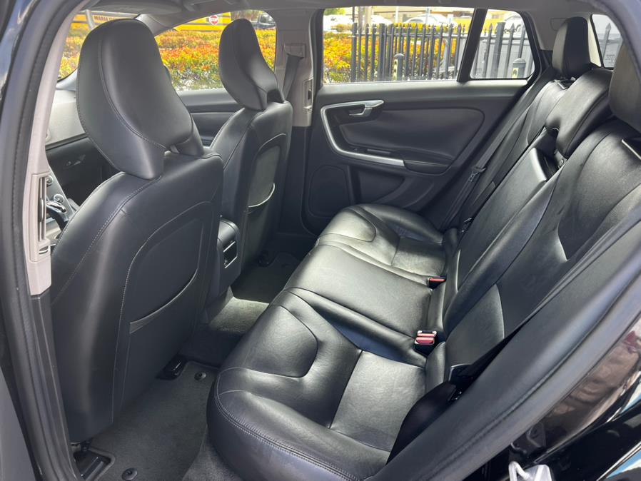 2016 Volvo V60 4dr Wgn T5 Drive-E Premier FWD, available for sale in Hialeah, Florida | The Palm Motors LLC. Hialeah, Florida 2016 Volvo V60 4dr Wgn T5 Drive-E Premier FWD, available for sale in Hialeah, Florida | The Palm Motors LLC. Hialeah, Florida